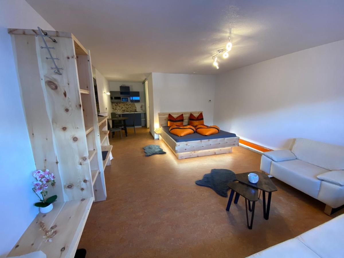 Ferien Haus - Ferienwohnung Lorena Neustift im Stubaital Exterior foto